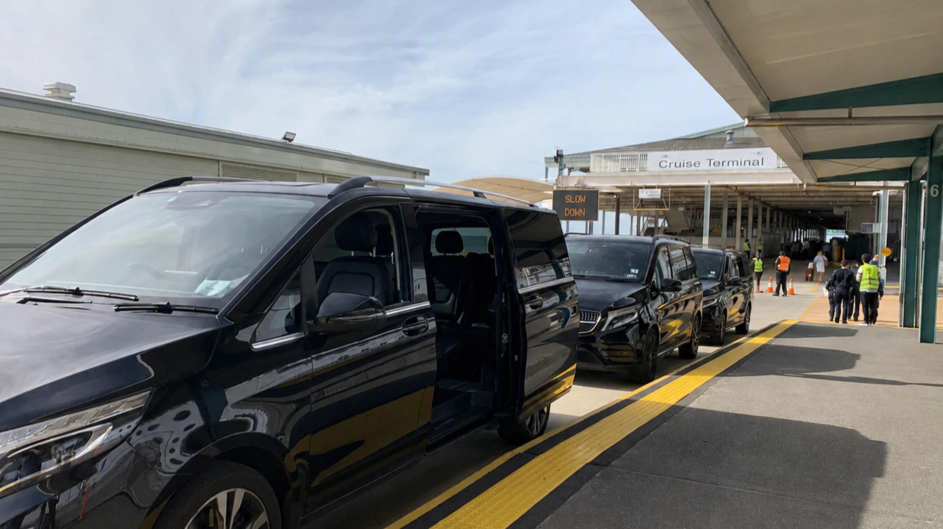 Mercedes V-Class arranged for a Station Pier cruise terminal transfer